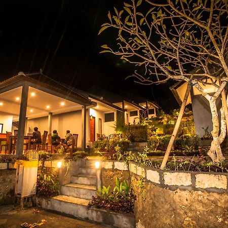 Singgahan Bungalow By Ecommerceloka Toyapakeh Экстерьер фото