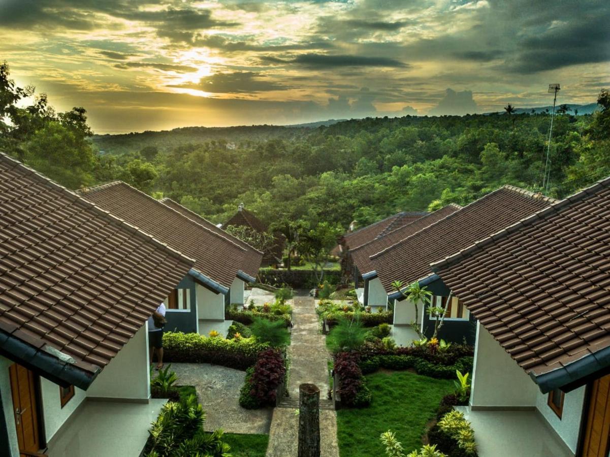 Singgahan Bungalow By Ecommerceloka Toyapakeh Экстерьер фото